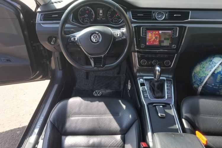 Used Volkswagen Passat 2017 330TSI DSG Prestige Edition