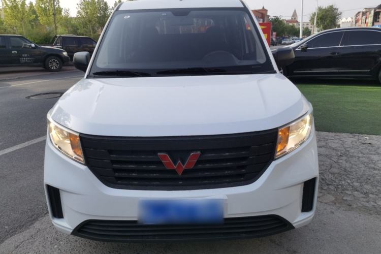 Used Wuling Hongguang PLUS 2019 1.5T Manual Standard Version 7 Seats
