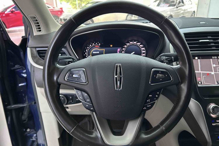 Used Lincoln MKC 2017 2.0T Four-Wheel Drive Zunya Edition Steering Wheel