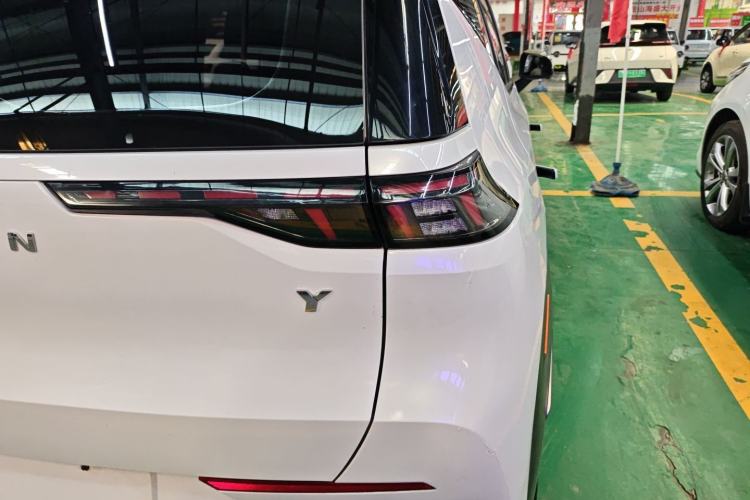 Used AION Y 2021 70 Intelligent Dynamic Edition Right Rear Taillight