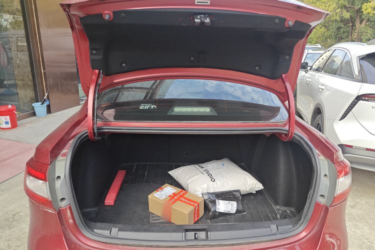 Used Renault Fluence 2015 2.0L Standard Edition
