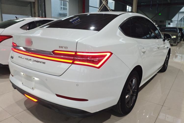 Used BYD Qin Pro 2019 Super Edition 1.5TI Manual Smart Connect Powerful Model China VI Standard