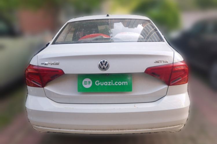 Used Volkswagen Jetta 2017 1.4L Manual Fashion Edition
