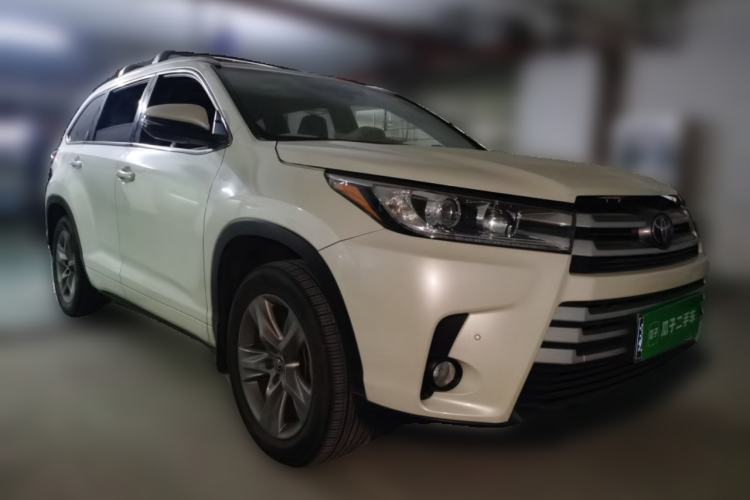 Used Toyota Highlander 2018 2.0T Four-Wheel Drive Luxury Edition 7 Seats China V Emission Standard Front Right 45 Deg