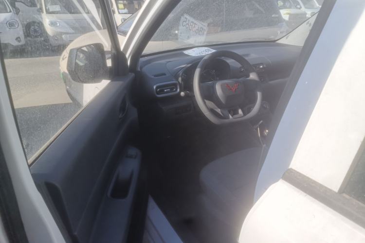 Used Wuling Hongguang New Energy 2024 All-Electric Model 300KM Practical Version
