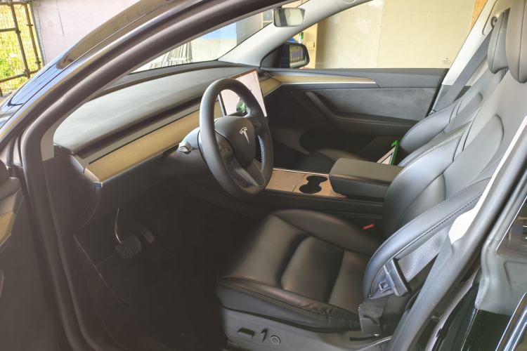 Used Tesla Model Y 2022 Revised Version Rear-Wheel Drive Interior 2