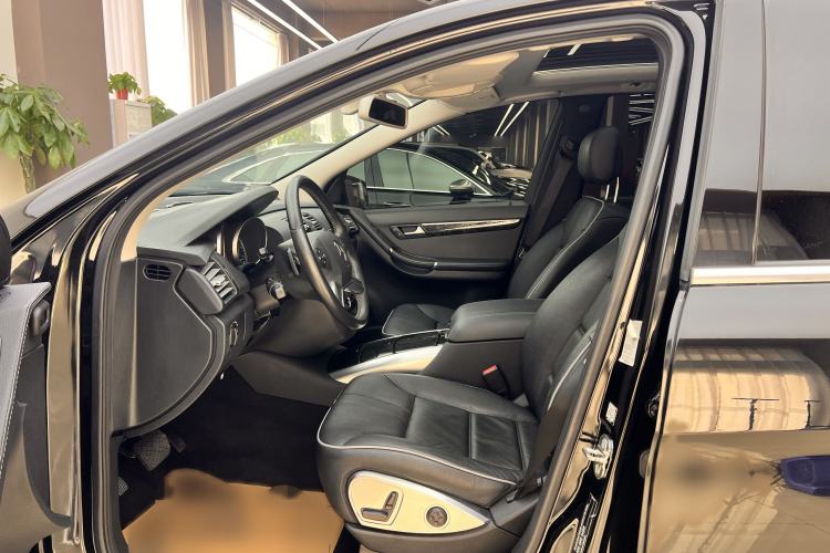 Used Mercedes-Benz R-Class 2017 R 320 4MATIC Business Edition Prestige Model
