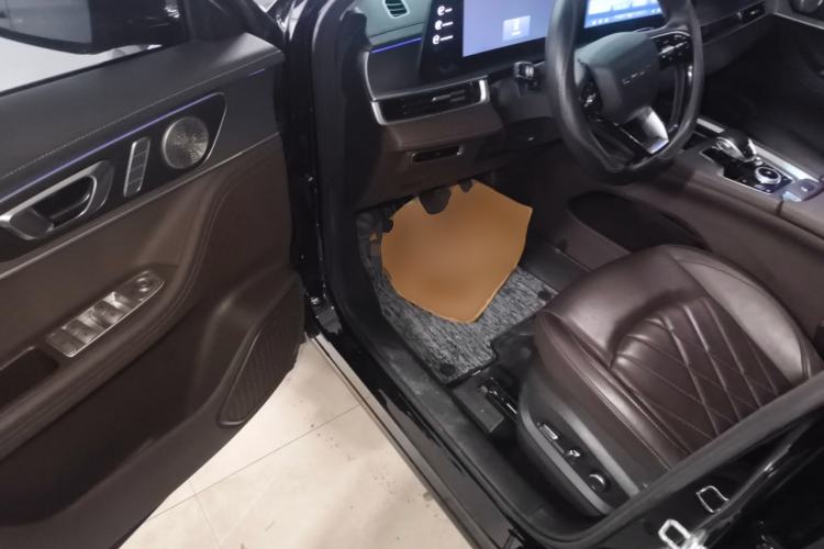 Used Chery Tiggo 8 PRO 2024 Champion Edition 390T Two-Wheel Drive Peak Version 5 Seats Driver Seat