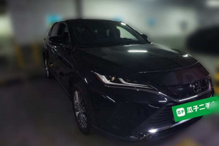 Used Toyota Harrier 2022 2.0L CVT Two-Wheel Drive Deluxe Edition

