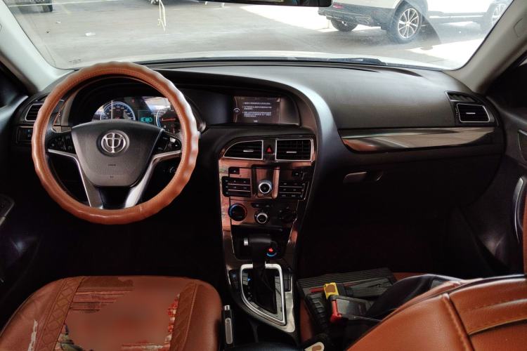 Used Brilliance V5 2016 1.5T Automatic Two-Wheel Drive Sport Model