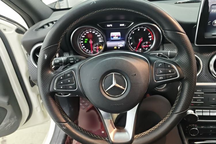 Used Mercedes-Benz A-Class 2017 A 200 Fashion Model Steering Wheel