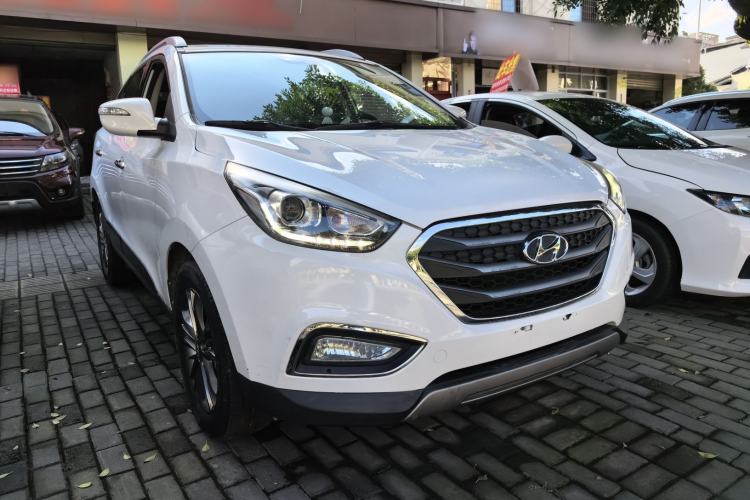 Used Hyundai ix35 2015 2.0L Automatic 2WD Smart Type China IV