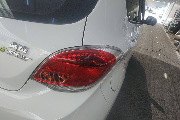 Used Oshan Benni E-Star 2022 Qingxin Edition Colorful Model Lithium Iron Phosphate
