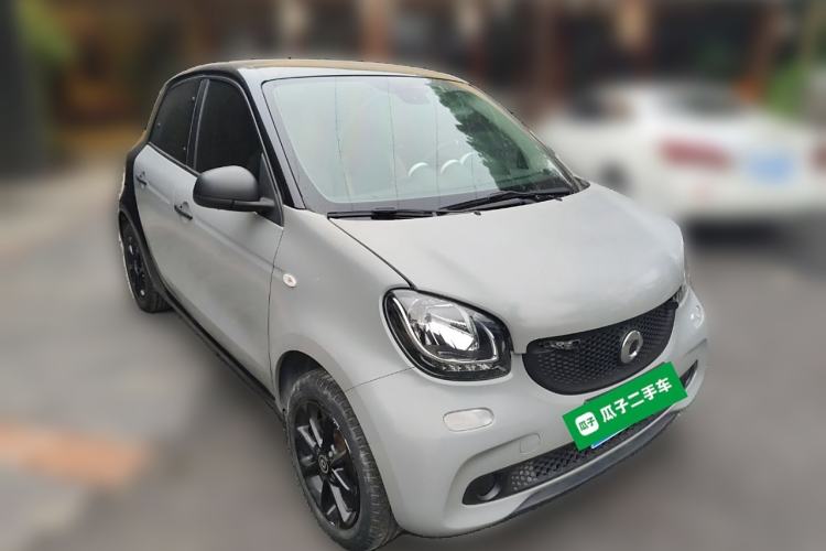 Used smart forfour 2018 1.0L 52 kW Dynamic Edition