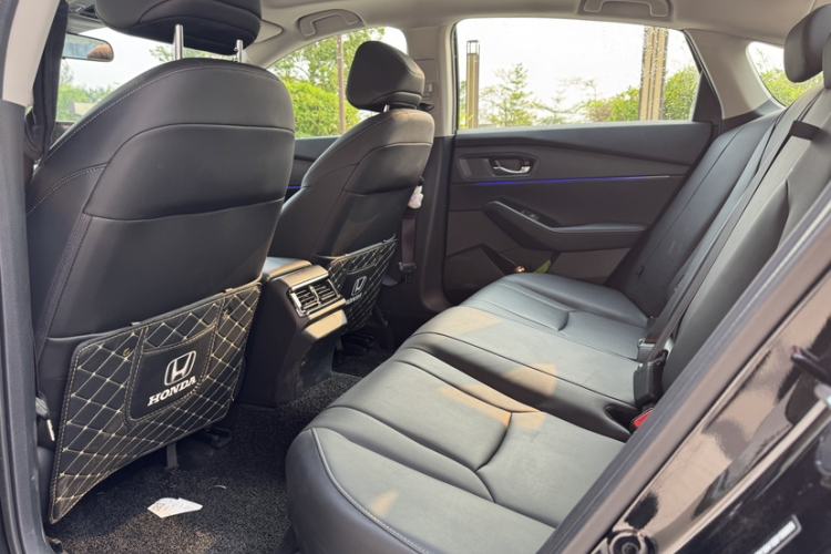 Used Honda Accord 2025 Sport Series 260TURBO Luxury Edition Interior 3