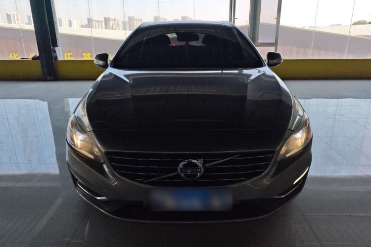 Used Volvo V60 2014 T5 Zhiyi Edition