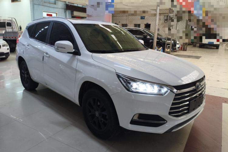 Used BYD Song 2020 Classic Edition 1.5T Automatic Elite Model Front Right 45 Deg