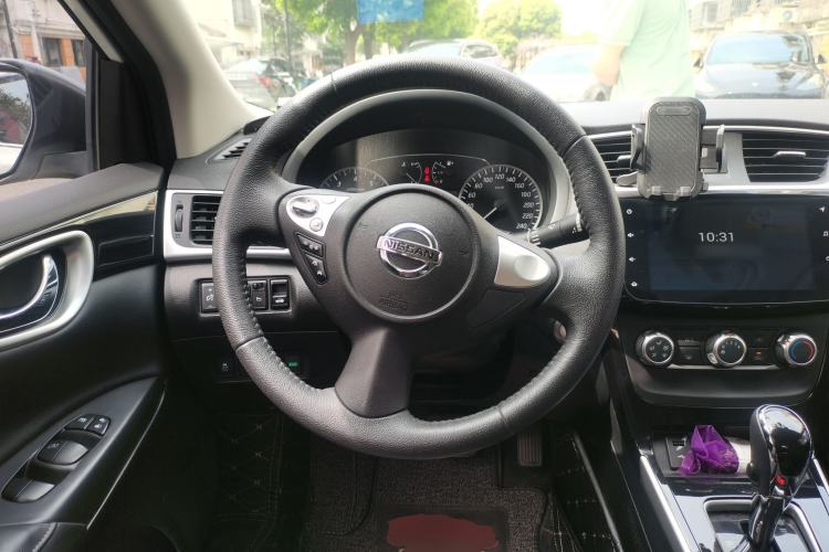 Used Nissan Sylphy 2019 1.6XV CVT Smart Connect Luxury Edition China VI Standard Steering Wheel