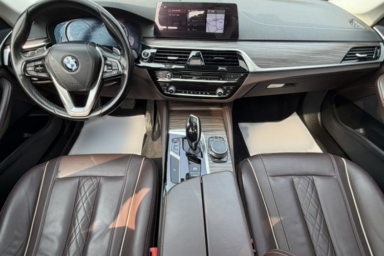 Used BMW 5 Series 2018 530Li Leading Edition Luxury Package
