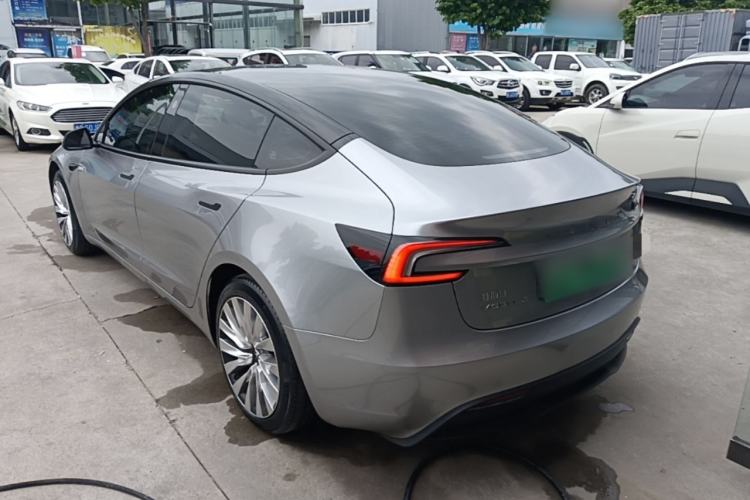 Used Tesla Model 3 2023 Rear-Wheel-Drive Version
