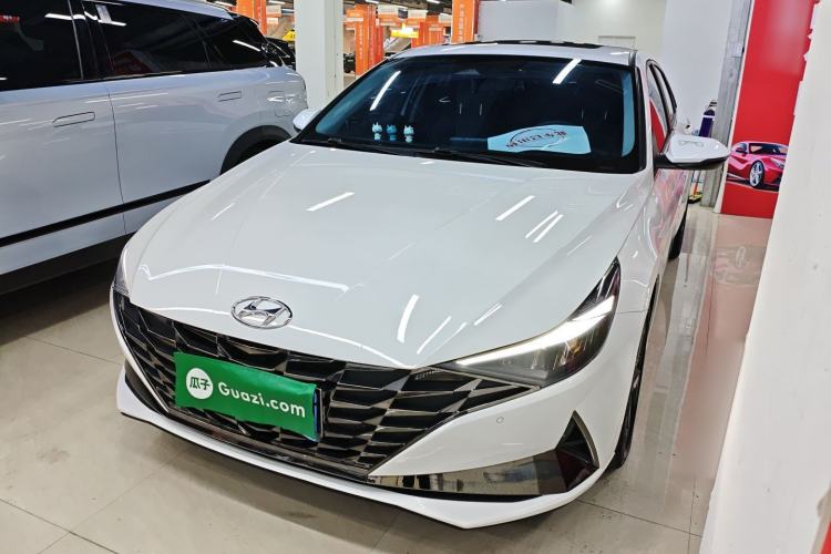 Used Hyundai Elantra 2022 1.5L CVT LUX Prestige Edition