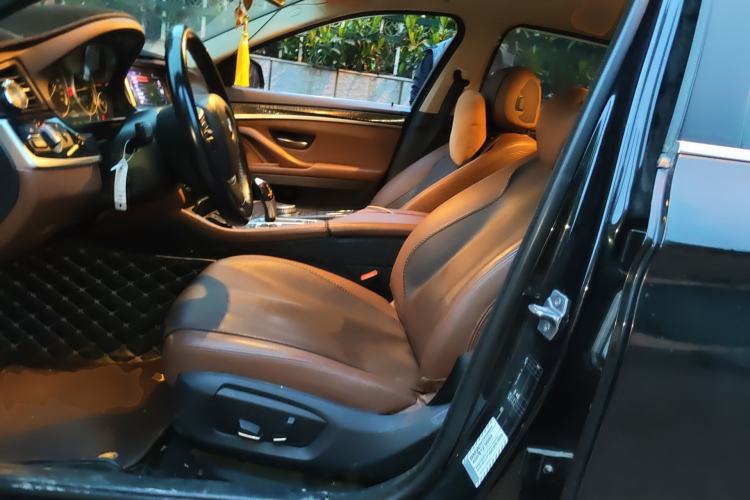 Used BMW 5 Series 2017 520Li Elegant Edition
