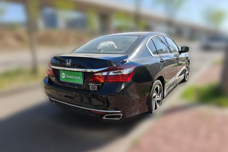 Used Honda Accord 2016 2.0L Comfort Edition Rear Right 45 Deg