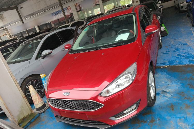 Used Ford Focus 2015 Hatchback 1.6L Automatic Fashion Edition Front