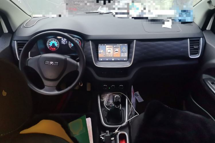 Used Jinbei Gold Hiace M Classic 2022 1.5L Engineering Lion Passenger Vehicle 5 Seats
