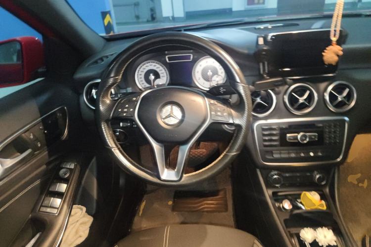 Used Mercedes-Benz A-Class 2015 A 200 Fashion Model Steering Wheel
