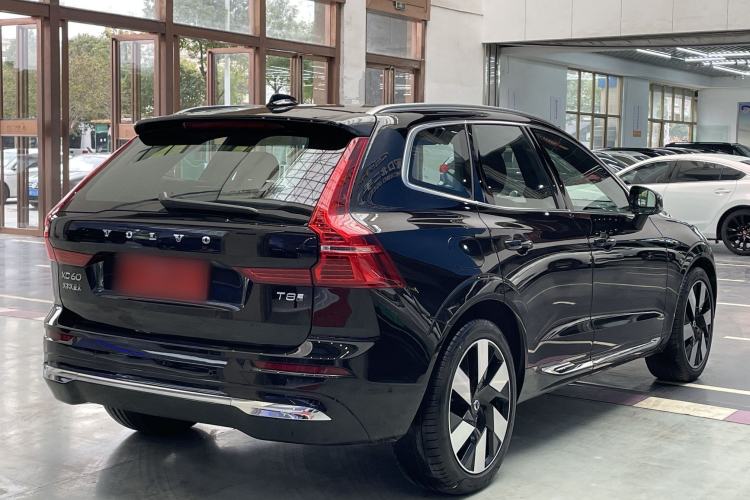 Used Volvo XC60 New Energy 2025 Plug-in Hybrid Long-Range All-Wheel Drive Smart Luxury Edition

