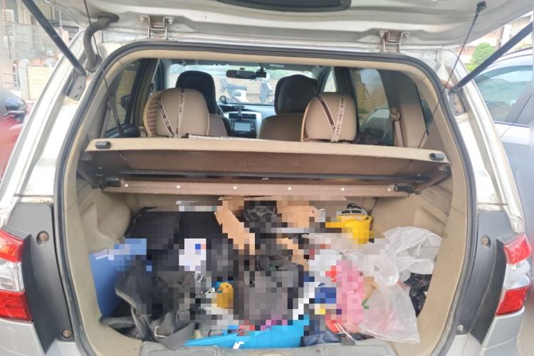 Used Nissan Livina 2013 1.6XE CVT Comfort Edition Trunk