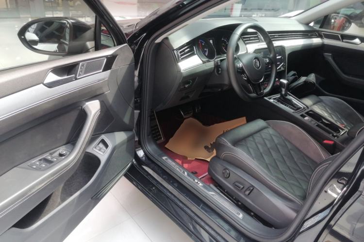 Used Volkswagen Magotan GTE Plug-in Hybrid 2020 GTE Luxury Model
