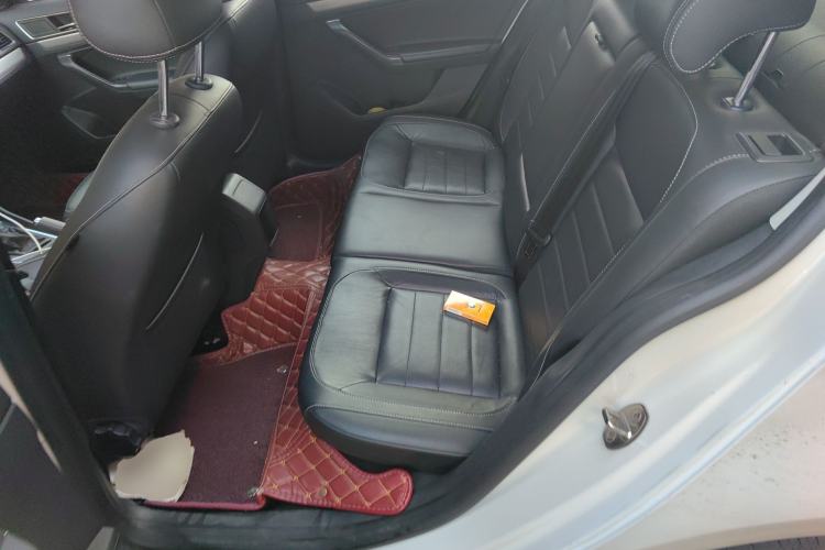 Used Volkswagen Lavida 2017 1.6L Automatic Comfort Edition
