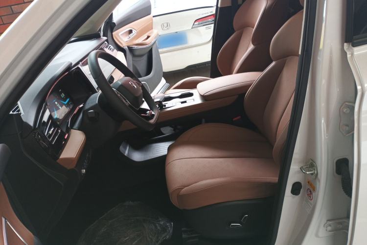 Used Oshan X7 PLUS 2023 Enjoy Edition 1.5T Automatic Pilot Model 7 Seats