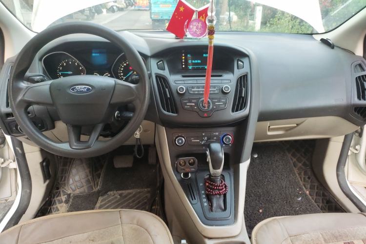 Used Ford Focus 2015 Sedan 1.6L Automatic Comfort Model
