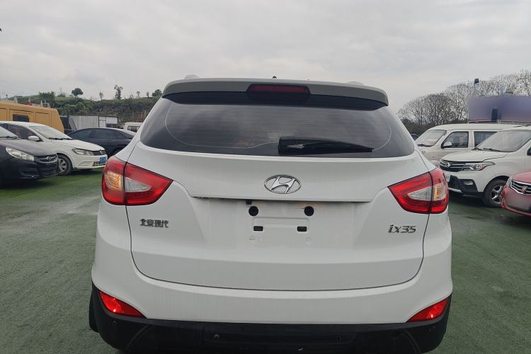 Used Hyundai ix35 2015 2.0L Automatic 2WD Smart Type China IV