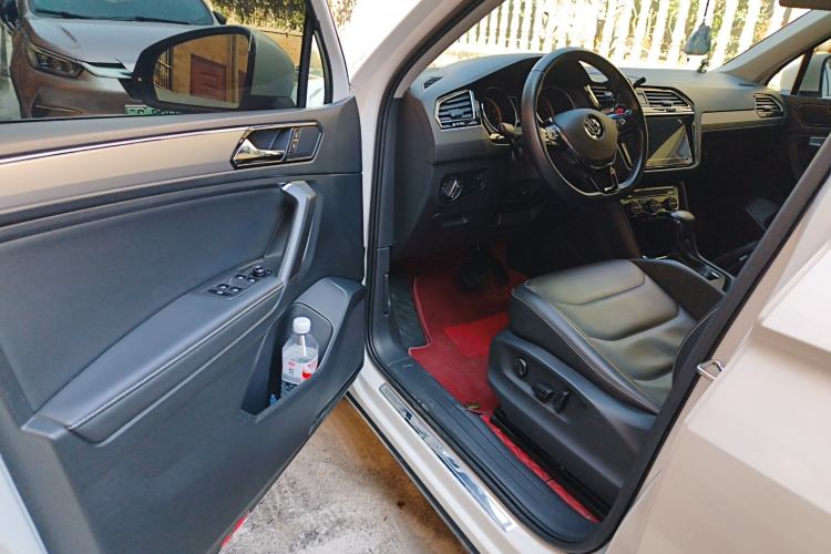 Used Volkswagen Tiguan L 2019 330TSI Automatic Two-Wheel Drive Panoramic Comfort Edition China VI Standard