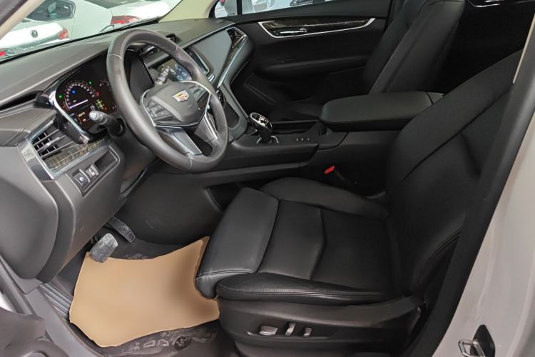 Used Cadillac XT5 2016 28T Four-Wheel Drive Luxury Model Left Front Seat