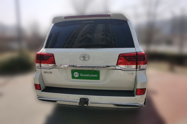 Used Toyota Land Cruiser 2015 4.0L V6 Middle East Low-Trim Version Rear