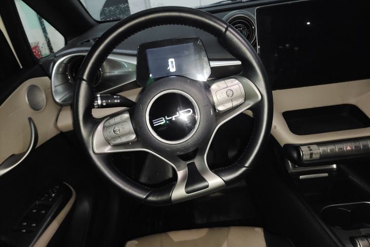 Used BYD Dolphin 2023 420 km Fashion Edition
