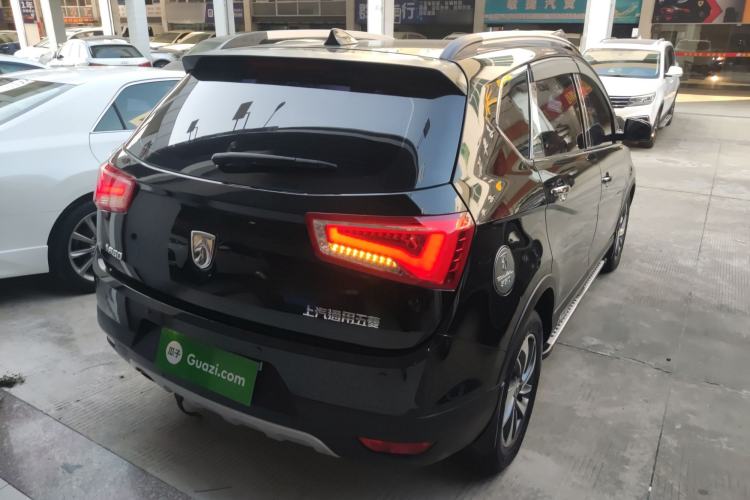Used Baojun 560 2015 1.8L manual luxury version