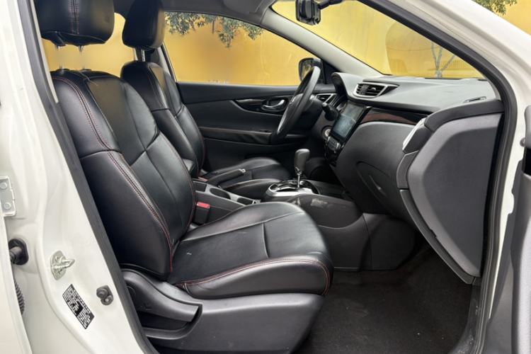 Used Nissan Qashqai 2016 2.0L CVT Elite Edition
