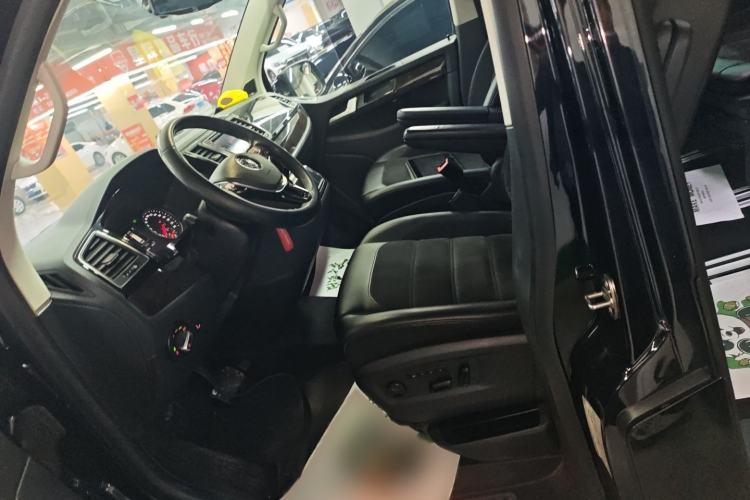 Used Volkswagen Multivan 2018 2.0 TSI 4x4 Prestige Edition 7-Seater
