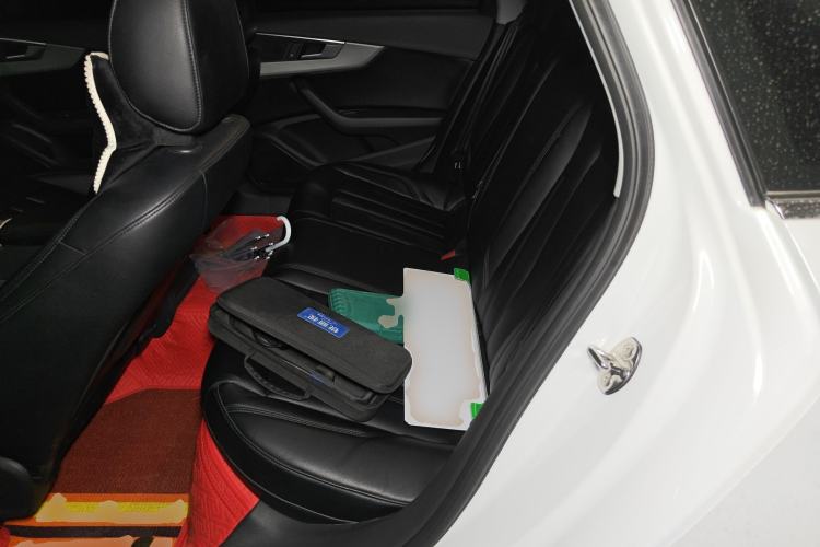 Used Audi A4L 2019 40 TFSI Ambition China VI Left Rear Seat