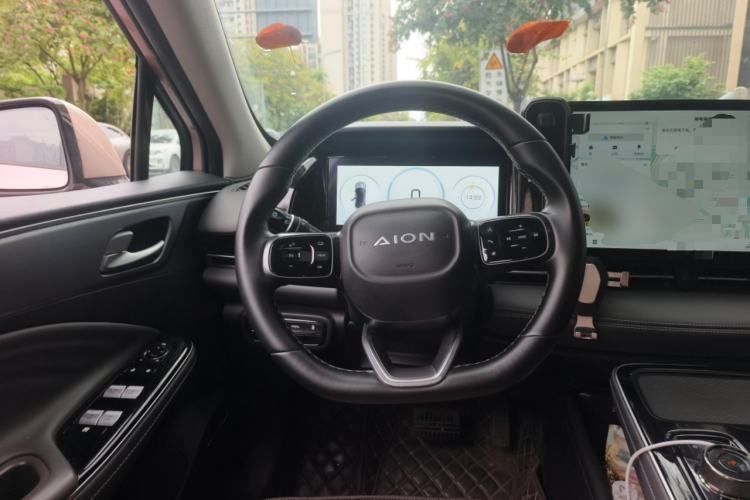 Used AION S Plus 2023 70 Intelligent Edition Lithium Iron Phosphate Steering Wheel