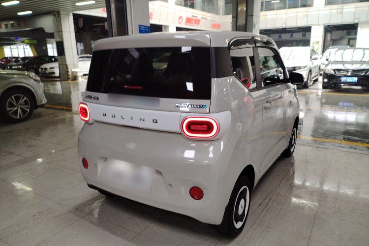 Used Wuling Hongguang MINIEV 2024 3rd Generation 215km Youth Edition Rear Right 45 Deg