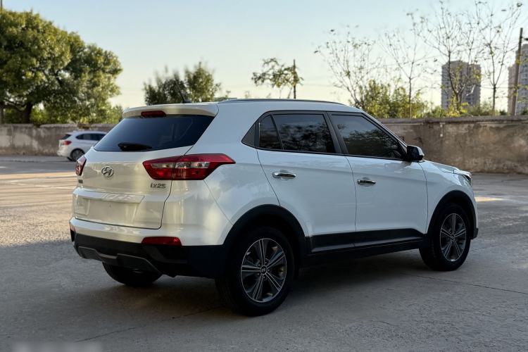 Used Hyundai ix25 2015 1.6L Automatic Two-Wheel Drive Smart GLS Trim
