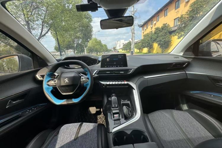 Used Peugeot 5008 2017 380THP 7-Seater Elite Edition