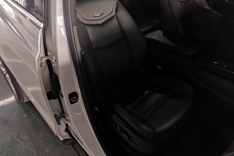 Used Cadillac XT5 2021 2.0T Four-Wheel Drive Luxury Version
